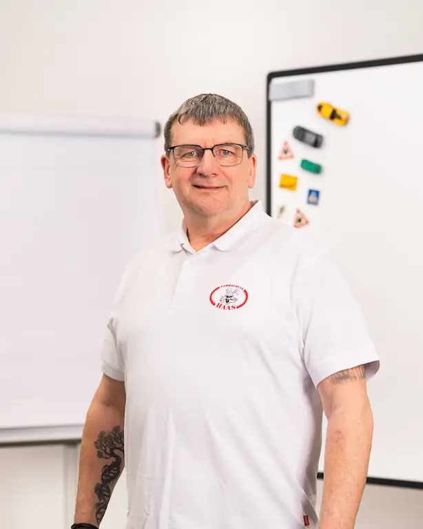 Fahrlehrer Robert Schöller der Fahrschule Haas in Würzburg