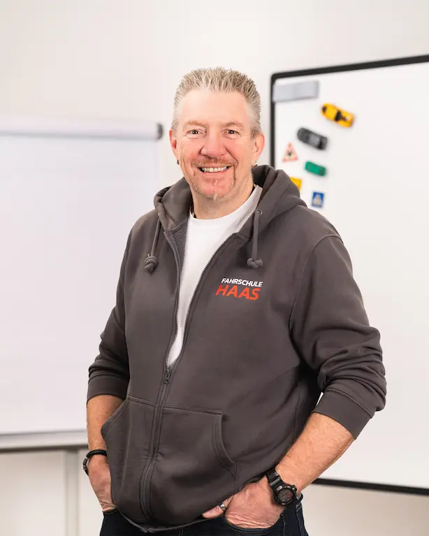 Fahrlehrer Uwe Stadelmann der Fahrschule Haas in Würzburg
